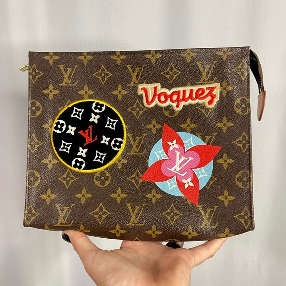 Louis Vuitton Toiletry Pouch 26 From the Limited Edition World Tour Collection - Picture 1 of 6